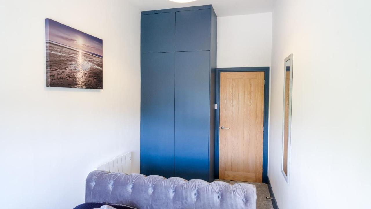 Intimate Entire Flat 9-Min Walk To Boscombe Beach Bournemouth Kültér fotó